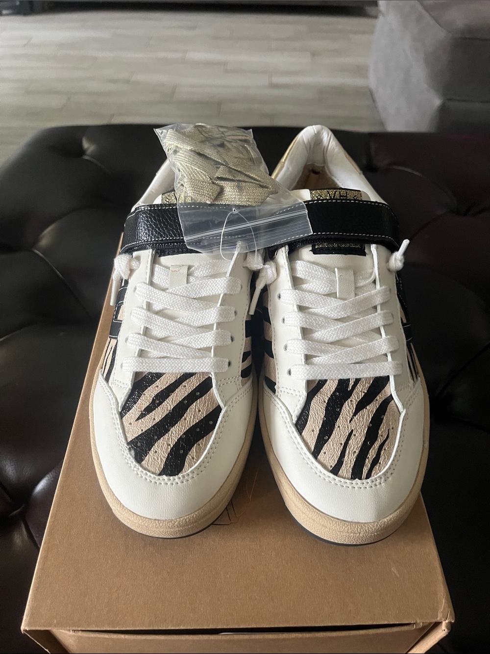 Next  White Zebra-Print Low-Top Sneakers with Black Strap Vintage Havana